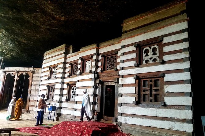 3 Days 2 nights Lalibela & Yemrehana Krestos seightseeeing tour - A 42-kilometer journey to Yemrehana Krestos