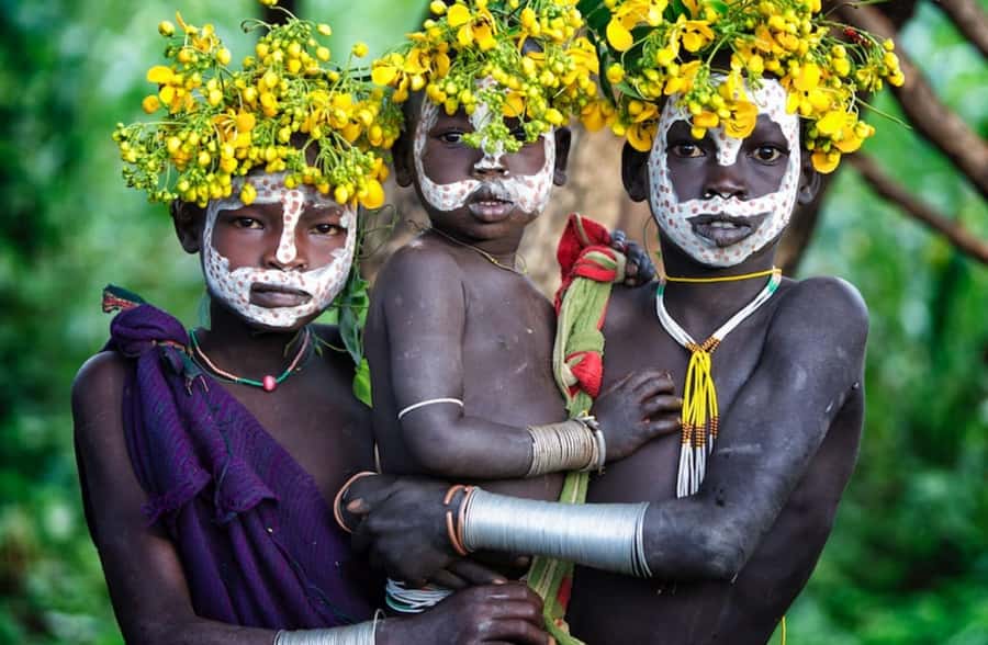5-Day Omo Valley Expedition: Discover Tribal Culture - Day 4: Karo body painting and the road to Jinka