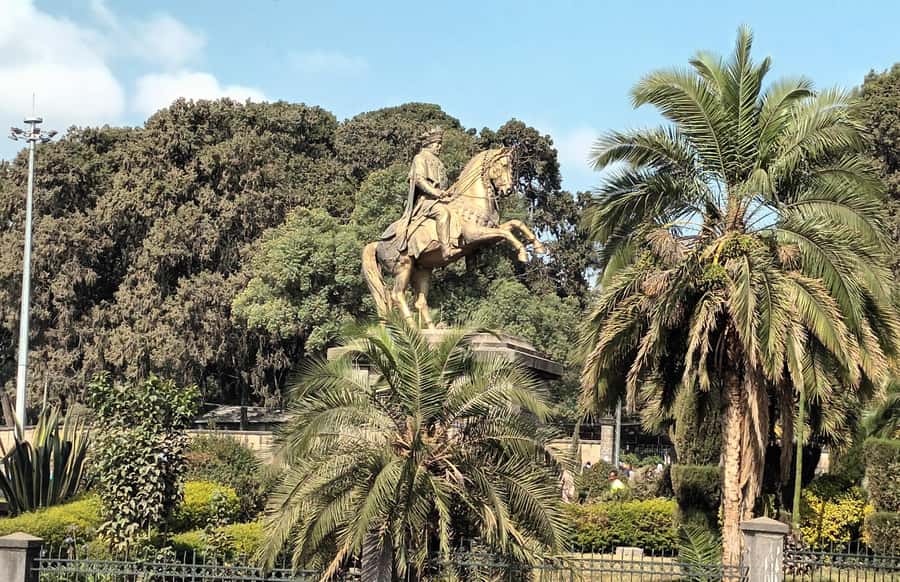 Addis Ababa: City Highlights Walking Tour - Doro Manekia and the city’s creative past
