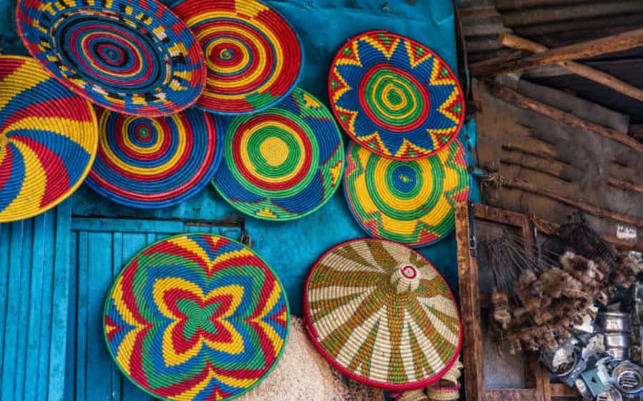 Addis Ababa: Entoto hill and Mercato Market layover tour - Guide service and the layover advantage