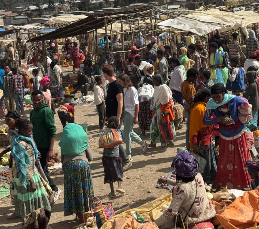 Addis Ababa: Mercato Market and Sightseeing Tour - St. George Cathedral and the Tabot story