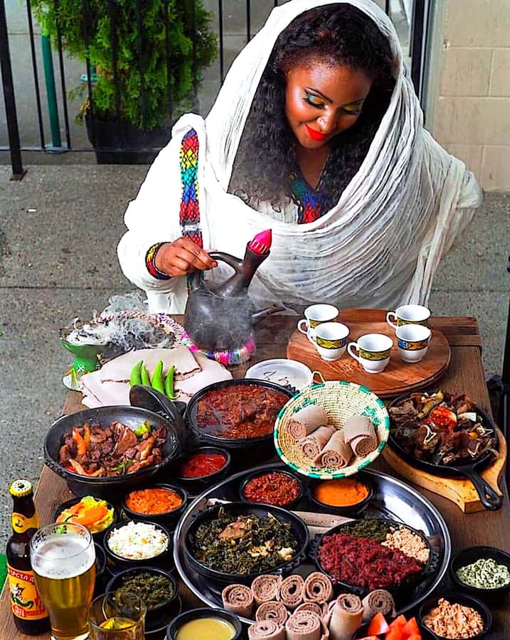 Addis abeba Full Cooking class. - Cooking shiro wot, Ethiopia’s chickpea stew