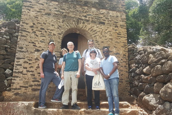 Day trip on Bahir dar. To visit lake tana monasteries and Blue Nile Falls. - Who should book this private outing?