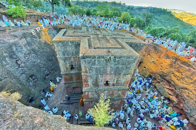 Ethiopia Historical Site/Northern Ethiopia - Lake Tana brings monasteries and open water