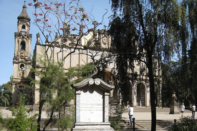 Explore Addis Ababa - Ethiopian food and a proper coffee stop