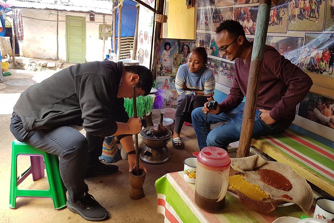 Food Tour in Addis Ababa - Atikilt Tera and the first taste of Merkato