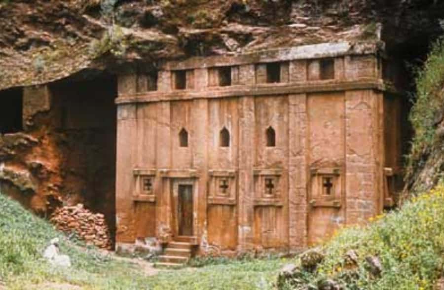 From Addis Ababa: 3-Day wonder of Lalibela churches. - Guides and the human side of the tour