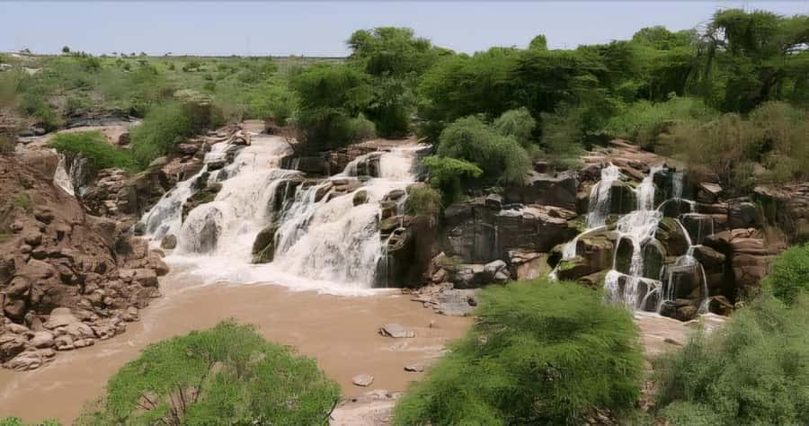From Addis Ababa: Day Trip To Awash National Park - Fantale Volcano and the dry-country views