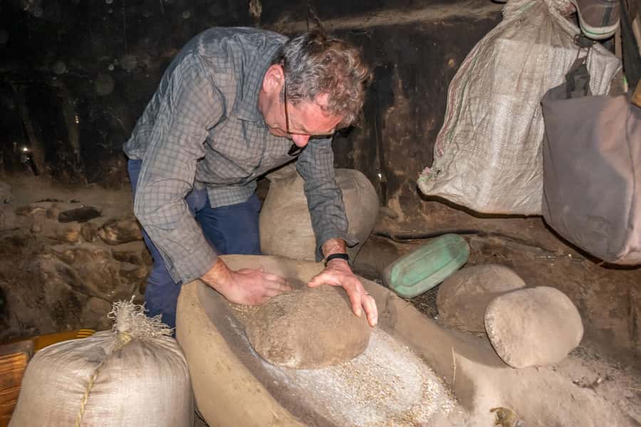 Lalibela Churches Full Day Tour & Half Day Hike to Asheten - Day 2: Walking from town to Asheten Mariam