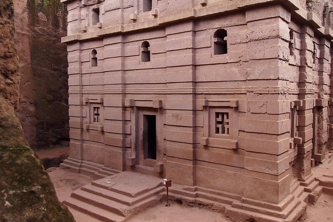 Northern Ethiopia Historic Route - Addis Ababa begins with church, archaeology, and city views