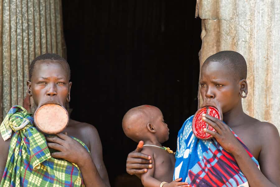 Omo valley Tour: Discover unique 0 century 🕛 tribes culture - Guide quality and the human side of the trip