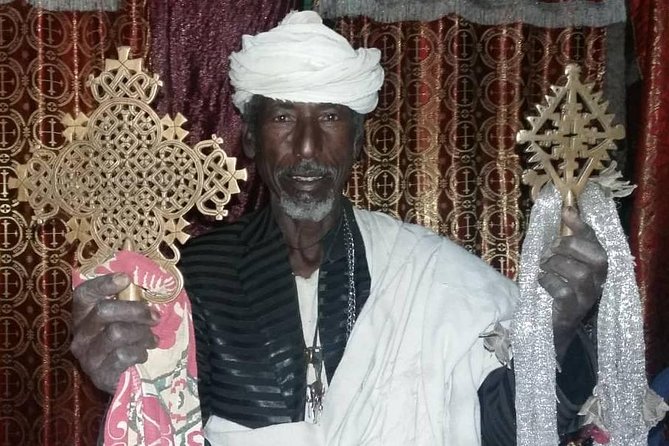 Tour 11 monolithic rock churches & museum in Lalibela & cave church with mummies - What Chris adds to the experience